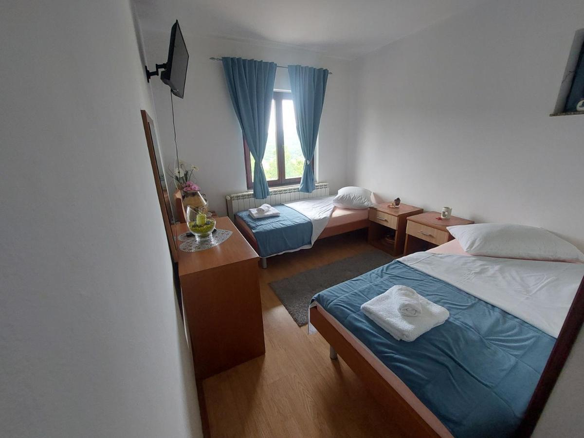 סנג' Rooms Putnik מראה חיצוני תמונה