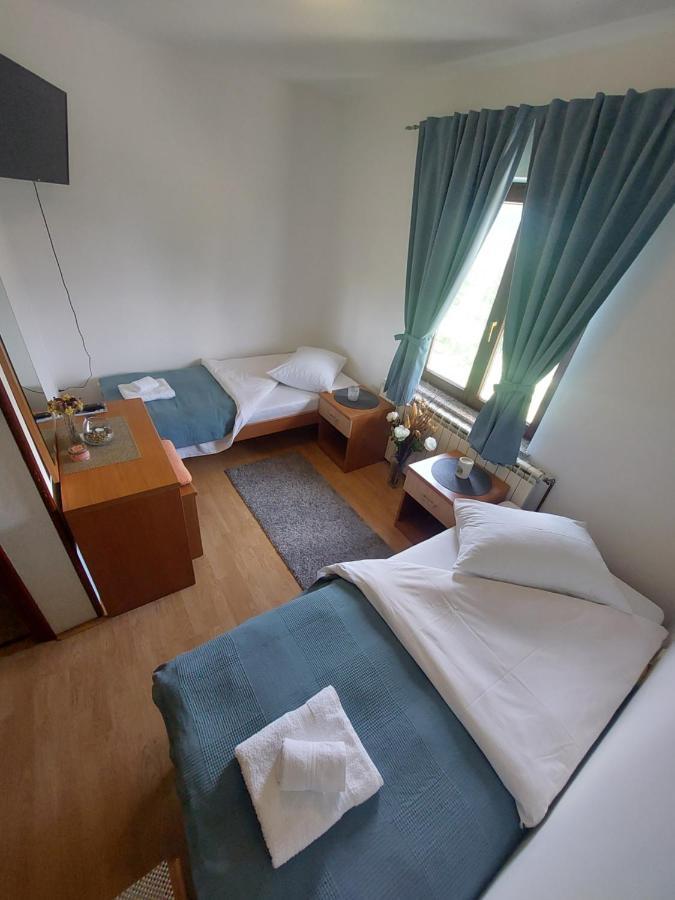 סנג' Rooms Putnik מראה חיצוני תמונה