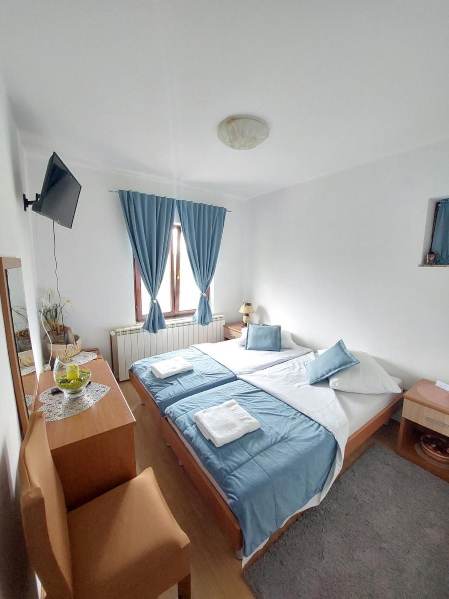סנג' Rooms Putnik מראה חיצוני תמונה